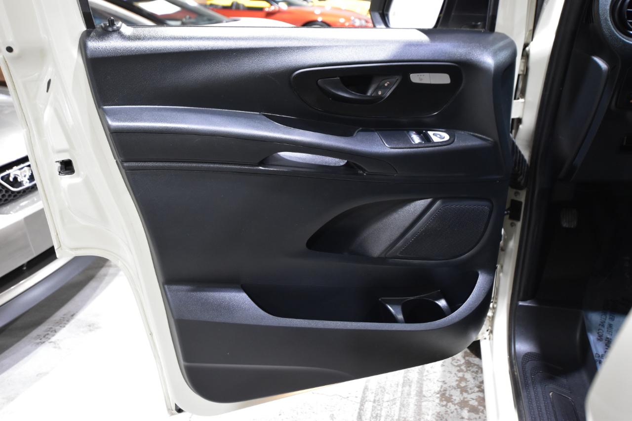 Mercedes-Benz Metris Passenger Van  2020
