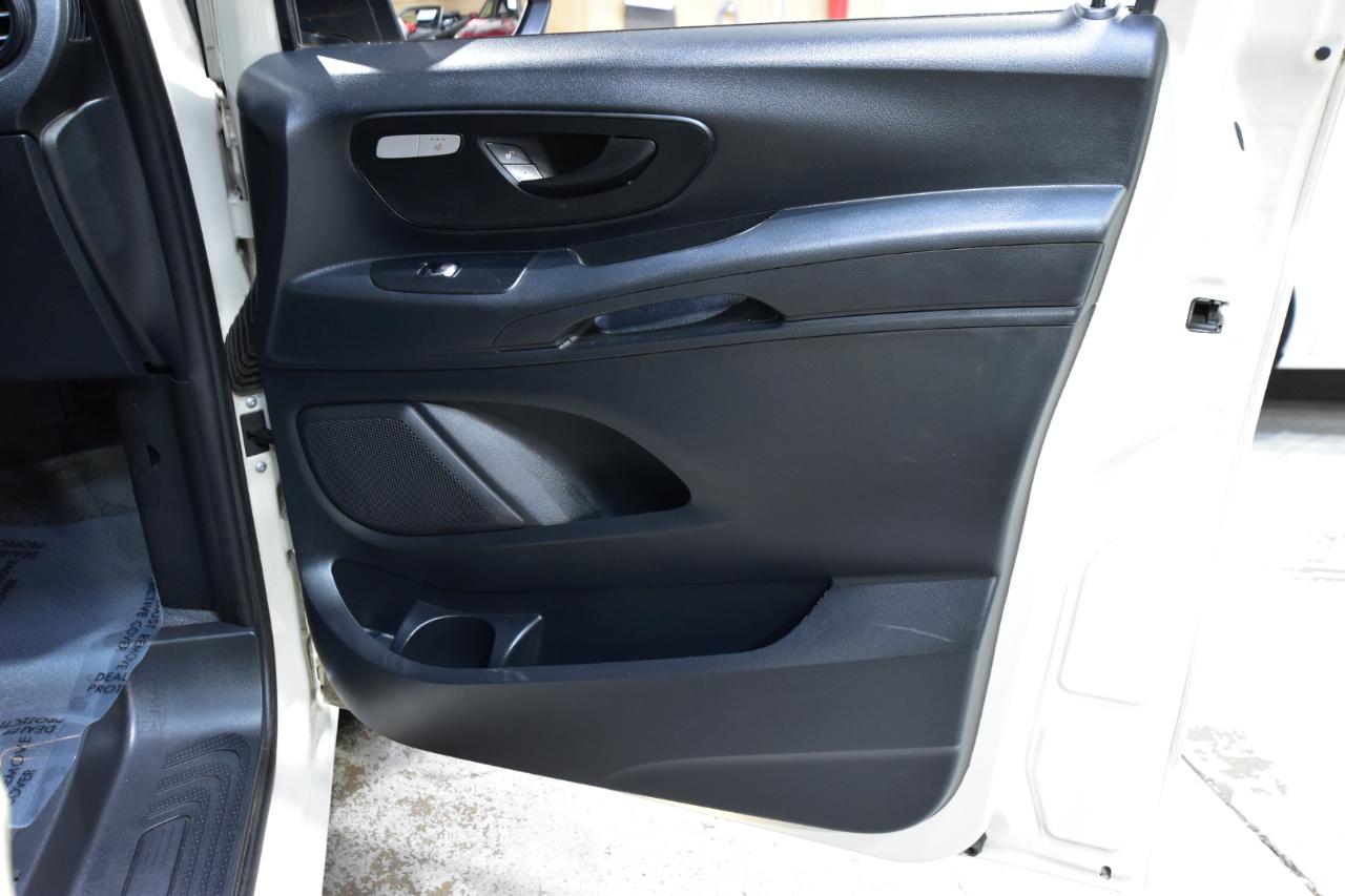 Mercedes-Benz Metris Passenger Van  2020