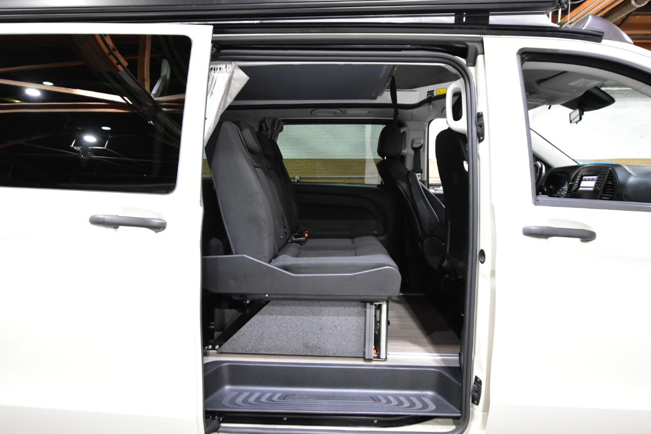 Mercedes-Benz Metris Passenger Van  2020