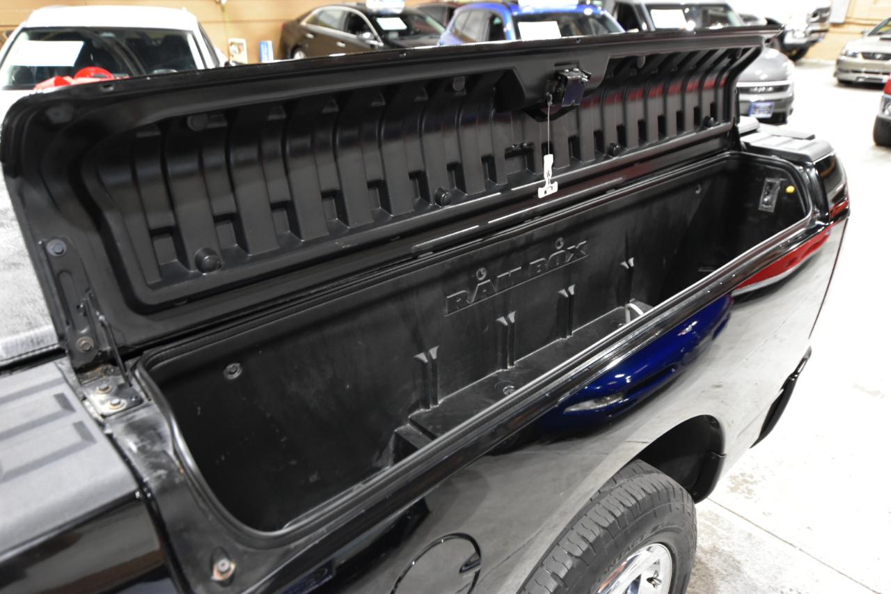 RAM 1500 4WD Reg Cab 120.5" Sport 2012