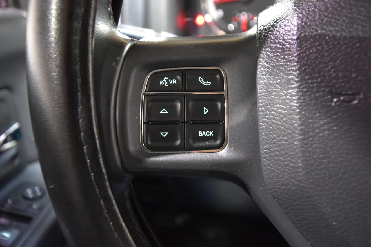 RAM 1500 4WD Reg Cab 120.5" Sport 2012