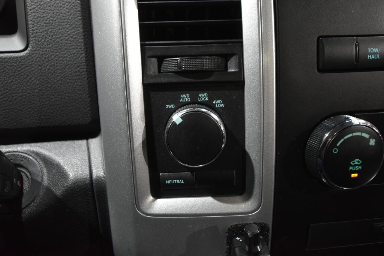 RAM 1500 4WD Reg Cab 120.5" Sport 2012