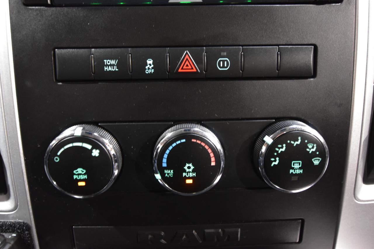 RAM 1500 4WD Reg Cab 120.5" Sport 2012
