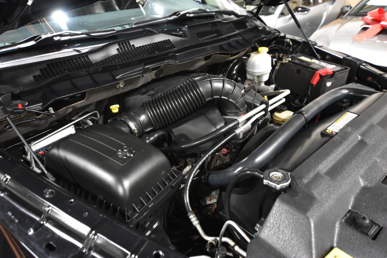 RAM 1500 4WD Reg Cab 120.5" Sport 2012