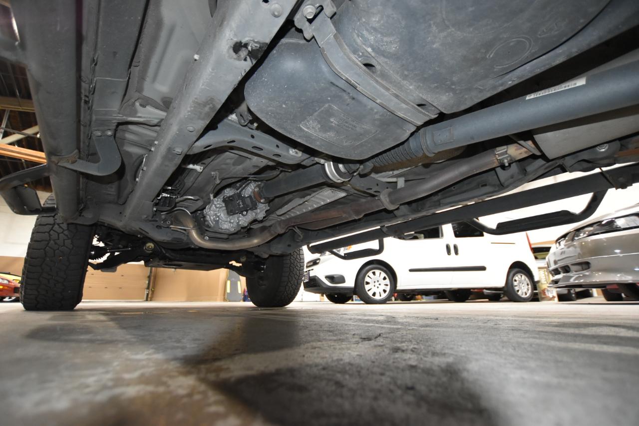 Toyota Tacoma 4WD TRD Off Road Double Cab 5' Bed V6 AT (Natl) 2020