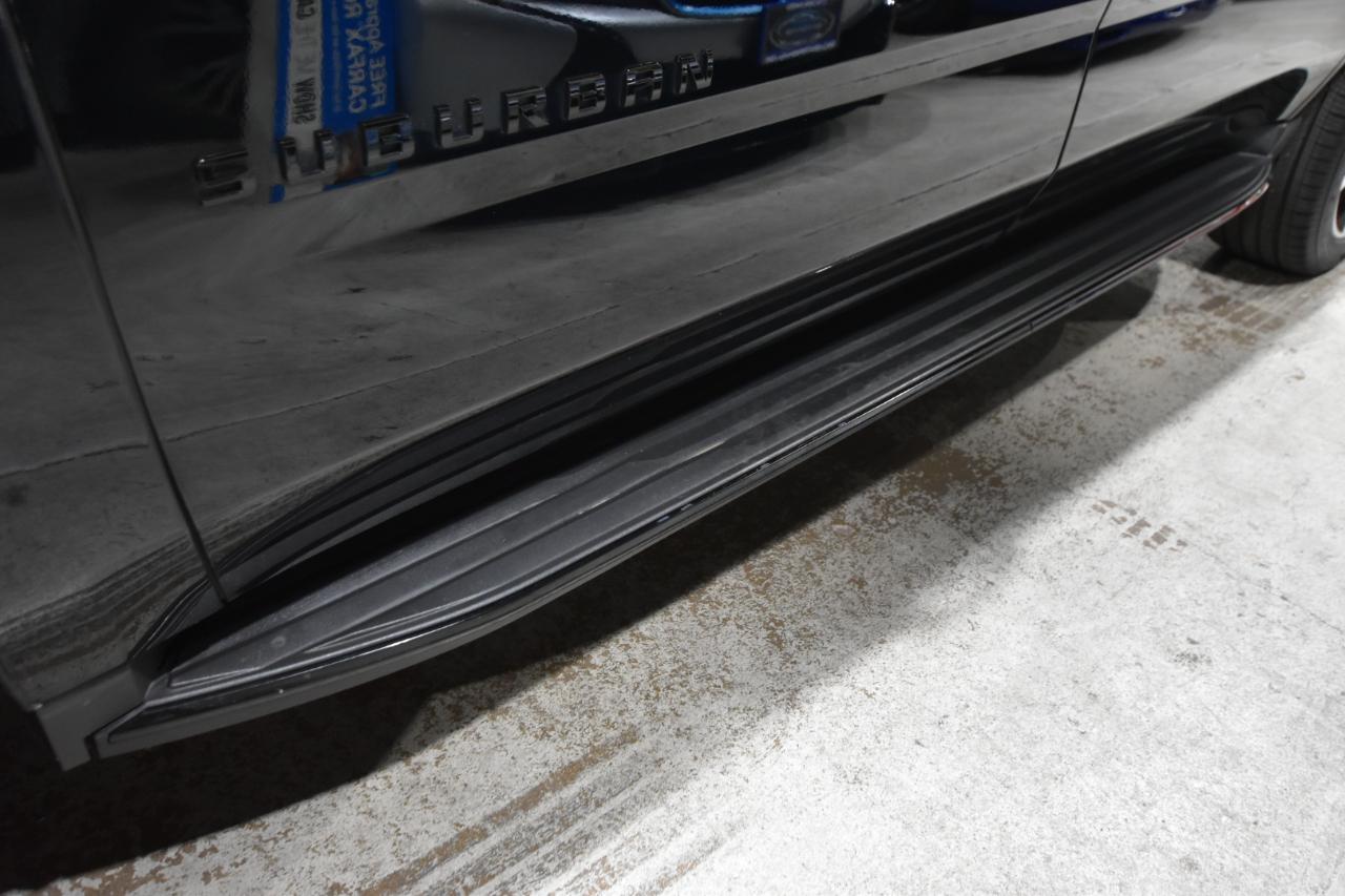 Chevrolet Suburban 4WD 4dr 1500 LT 2019