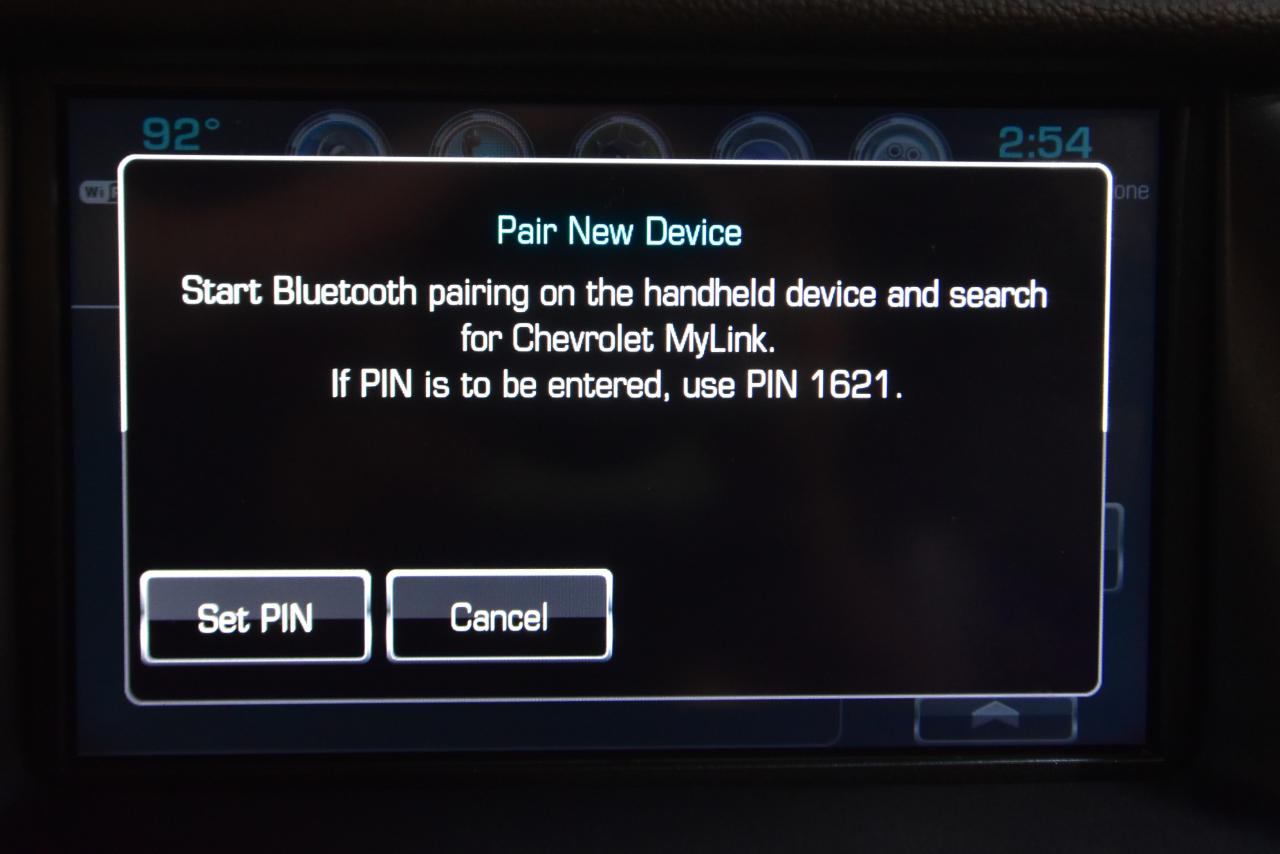 Chevrolet Suburban 4WD 4dr 1500 LT 2019