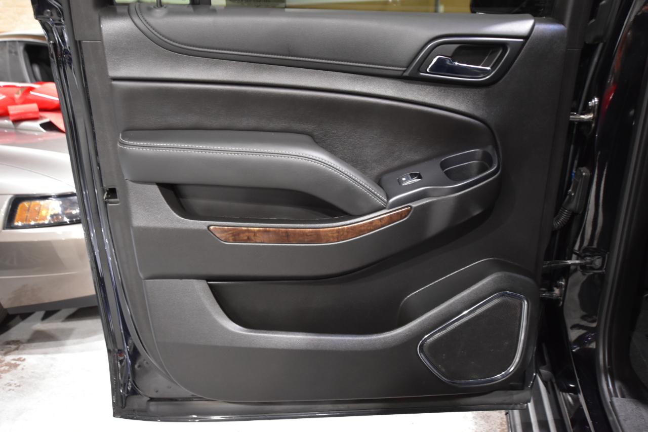 Chevrolet Suburban 4WD 4dr 1500 LT 2019