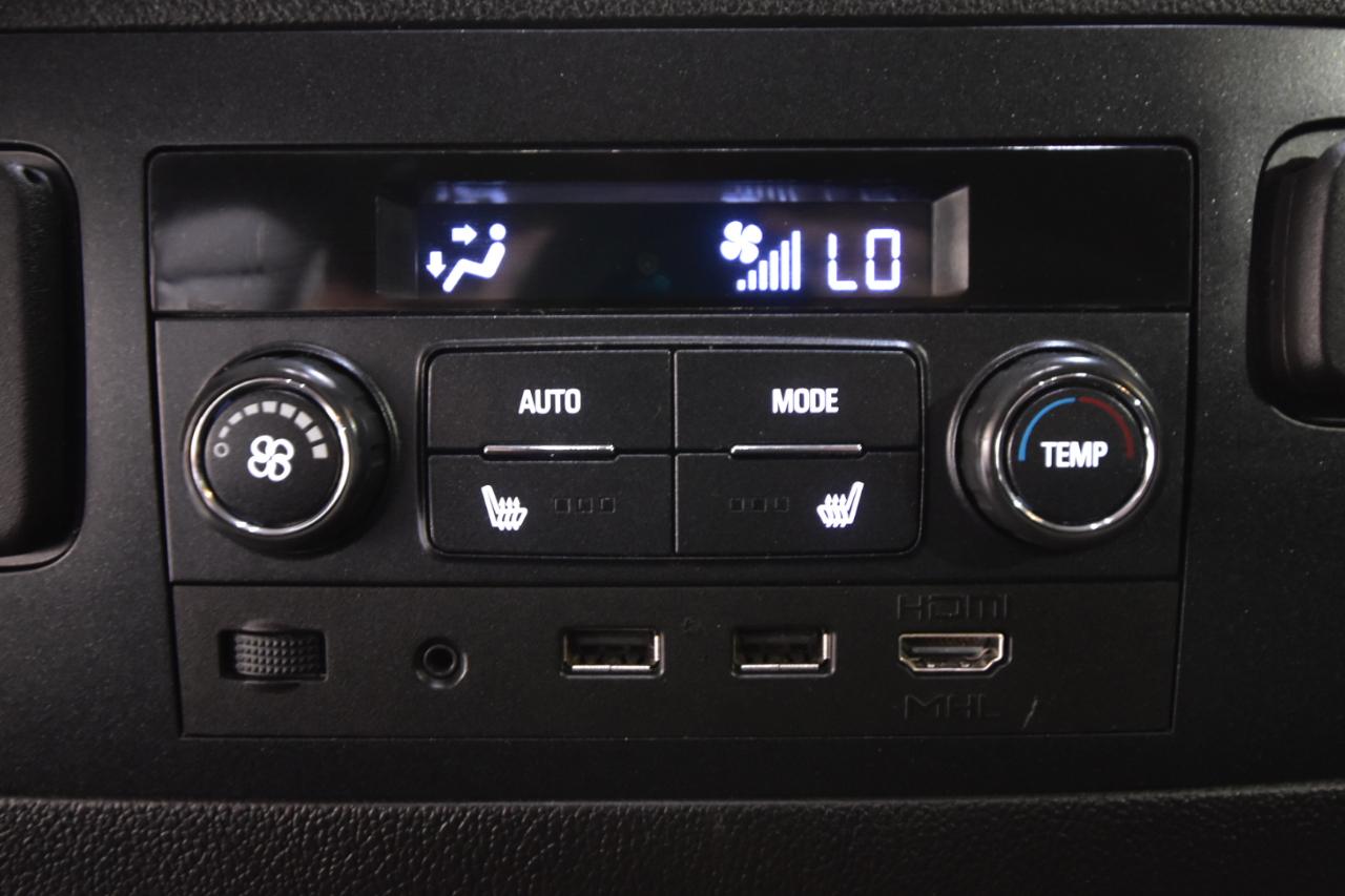 Chevrolet Suburban 4WD 4dr 1500 LT 2019