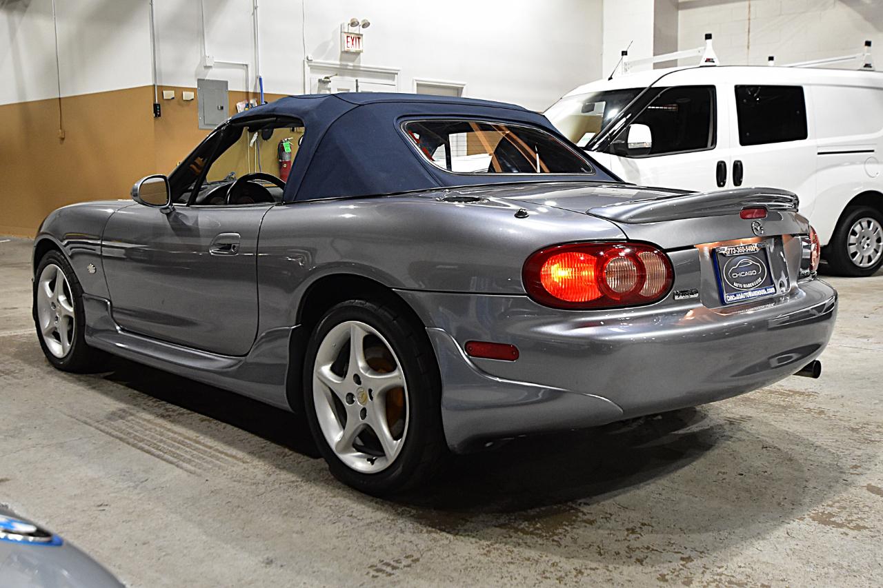 Mazda MX-5 Miata 2dr Conv Shinsen 5-Spd Manual 2003