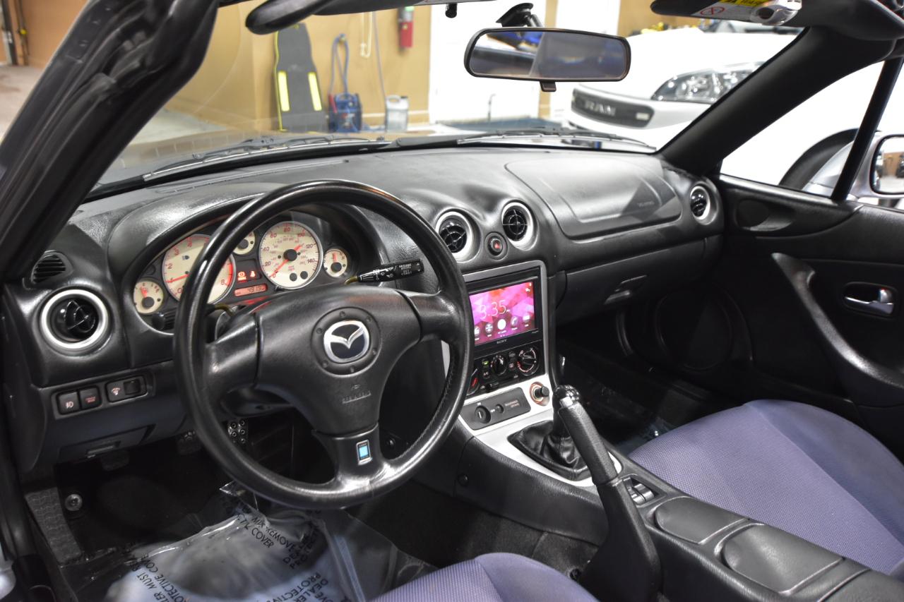 Mazda MX-5 Miata 2dr Conv Shinsen 5-Spd Manual 2003