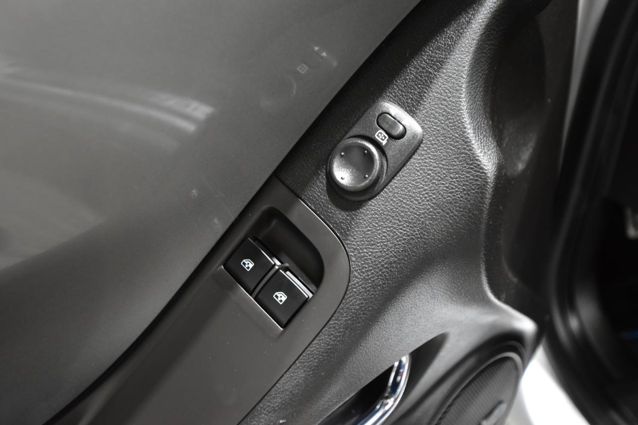 Chevrolet Camaro 2dr Cpe 2SS 2010