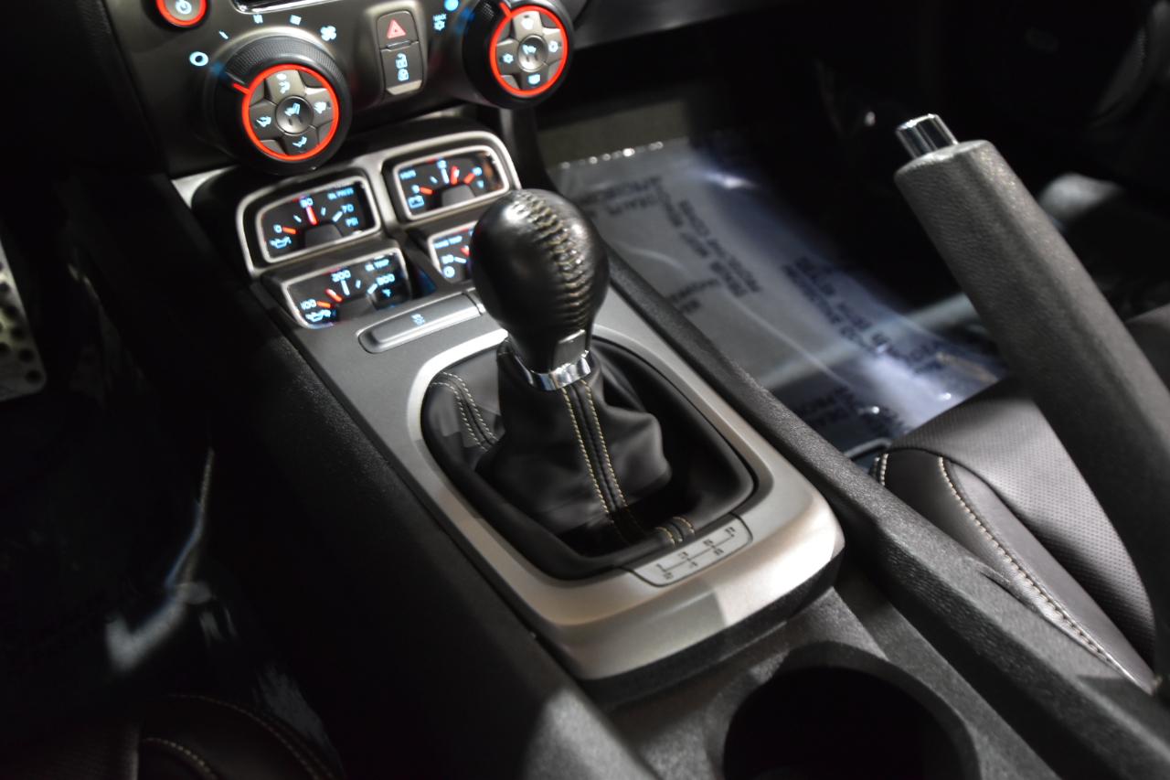 Chevrolet Camaro 2dr Cpe 2SS 2010