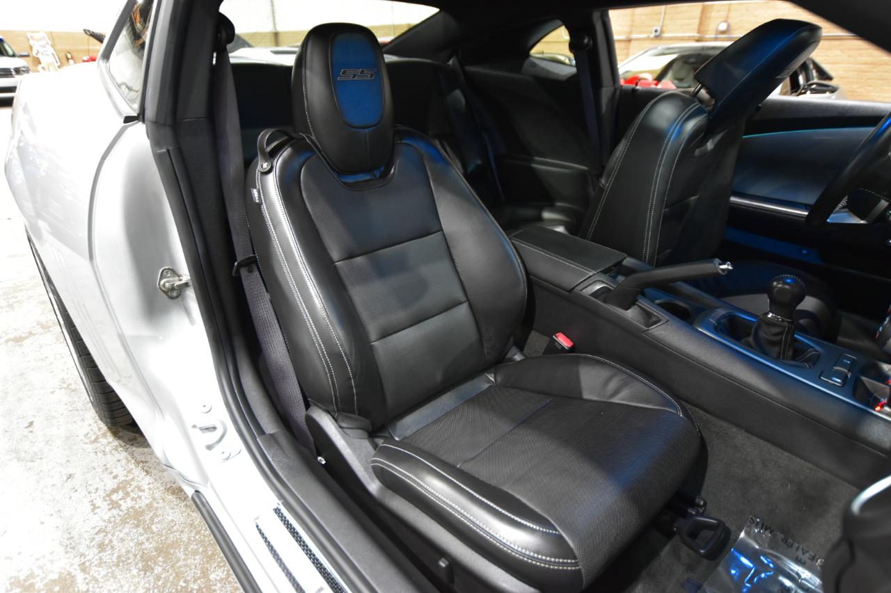 Chevrolet Camaro 2dr Cpe 2SS 2010