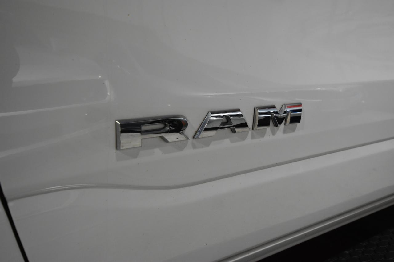 RAM 1500 Big Horn 4x4 Quad Cab 6'4" Box 2020