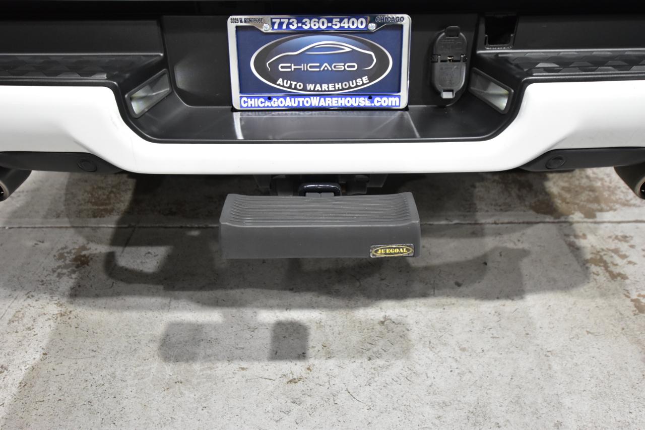 RAM 1500 Big Horn 4x4 Quad Cab 6'4" Box 2020