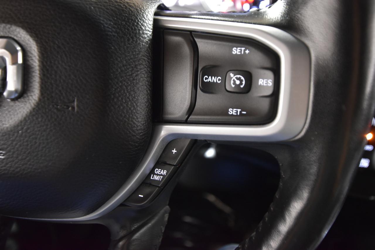 RAM 1500 Big Horn 4x4 Quad Cab 6'4" Box 2020