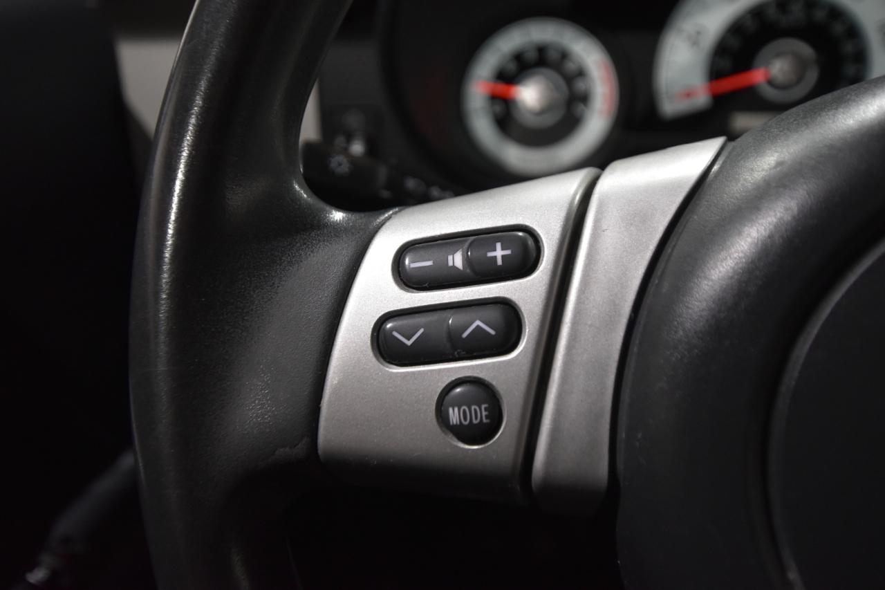 Toyota FJ Cruiser 4WD 4dr Auto (Natl) 2012