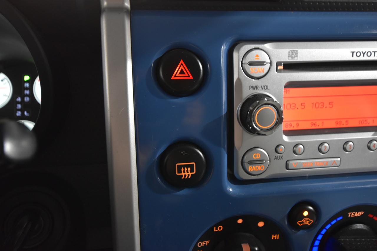 Toyota FJ Cruiser 4WD 4dr Auto (Natl) 2012
