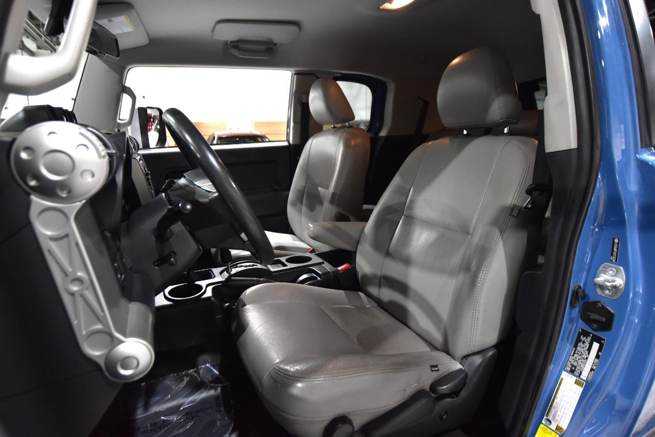 Toyota FJ Cruiser 4WD 4dr Auto (Natl) 2012