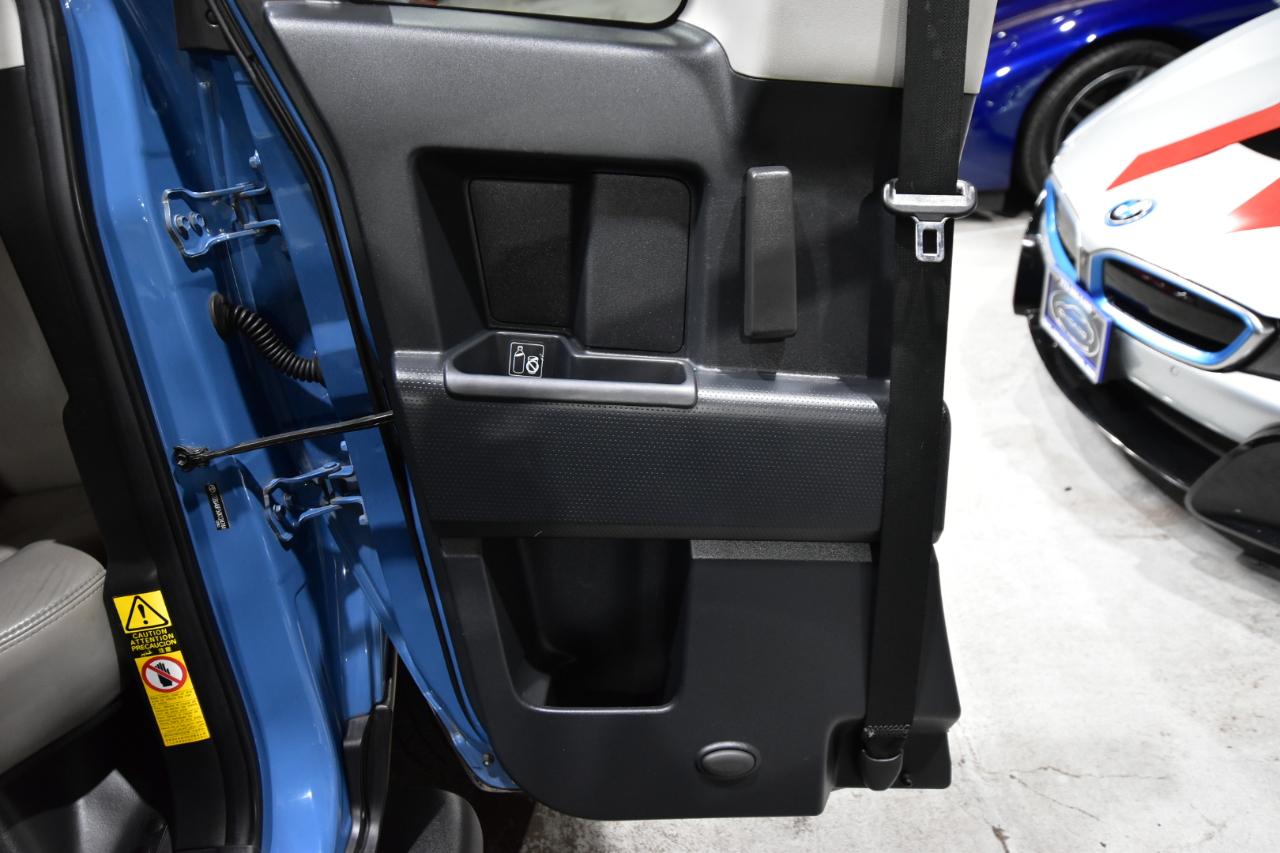 Toyota FJ Cruiser 4WD 4dr Auto (Natl) 2012