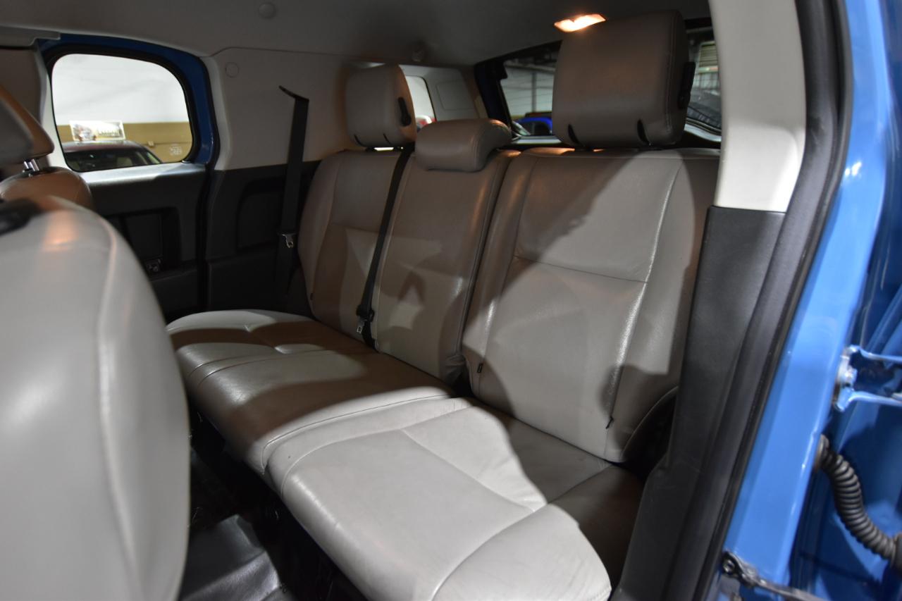 Toyota FJ Cruiser 4WD 4dr Auto (Natl) 2012