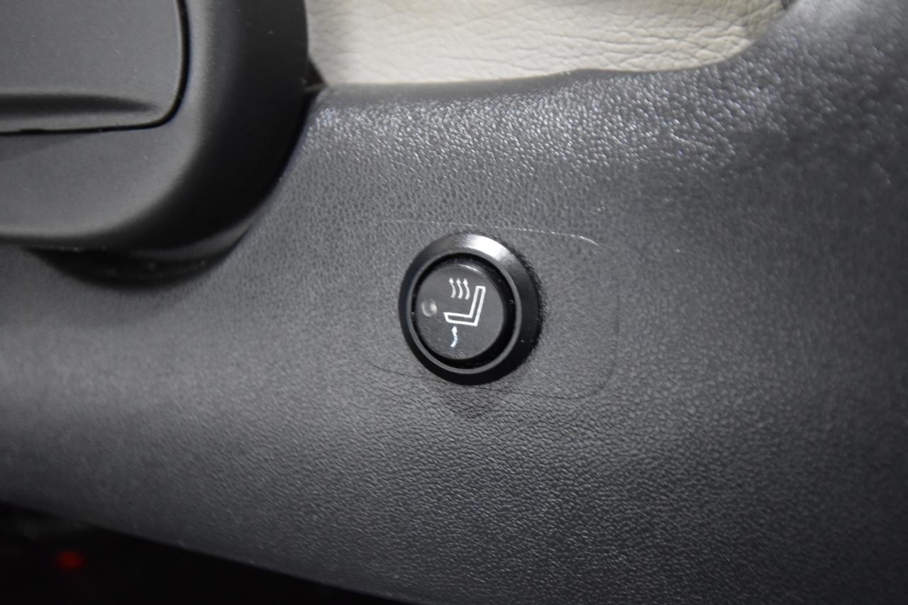 Toyota FJ Cruiser 4WD 4dr Auto (Natl) 2012