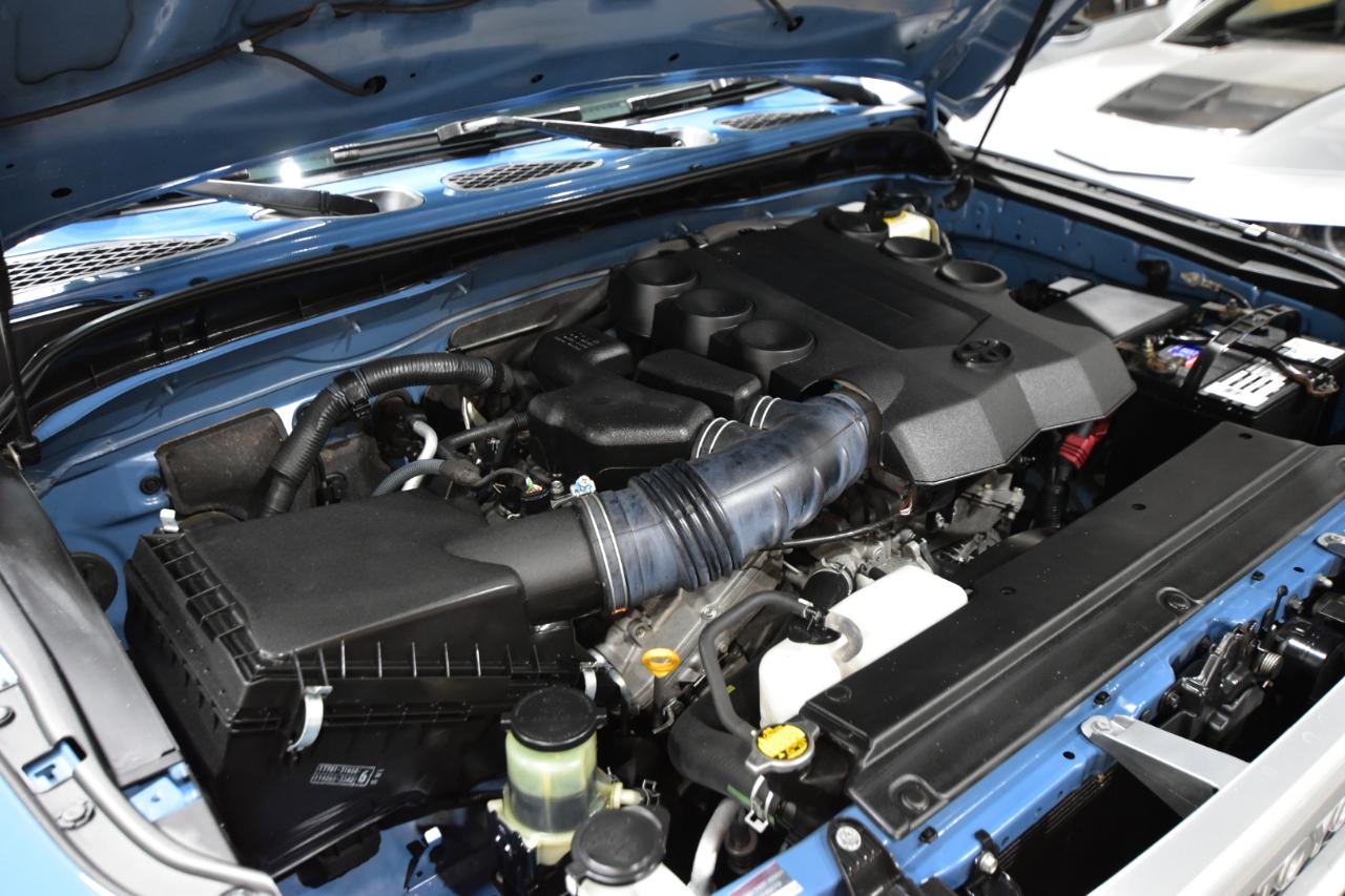Toyota FJ Cruiser 4WD 4dr Auto (Natl) 2012