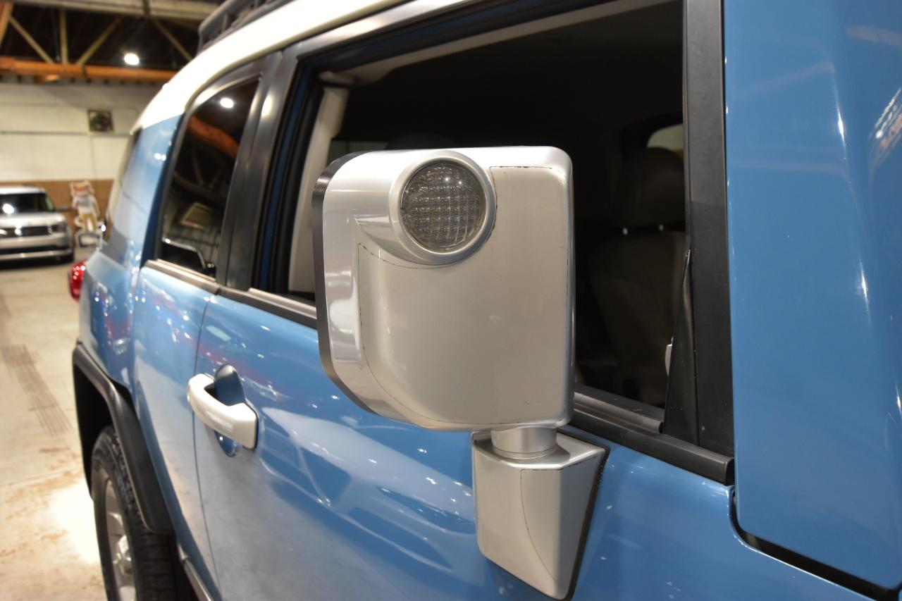 Toyota FJ Cruiser 4WD 4dr Auto (Natl) 2012