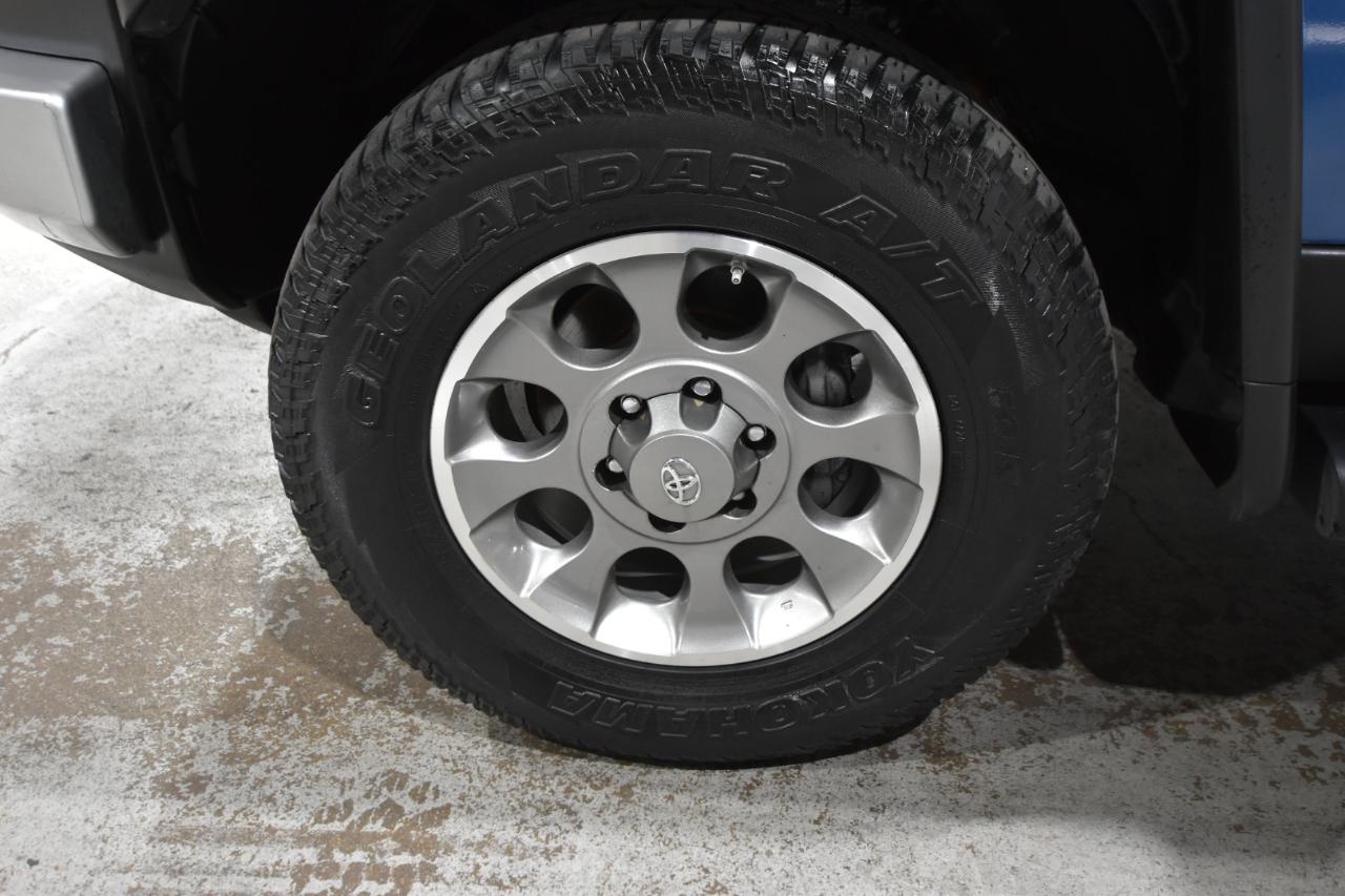 Toyota FJ Cruiser 4WD 4dr Auto (Natl) 2012
