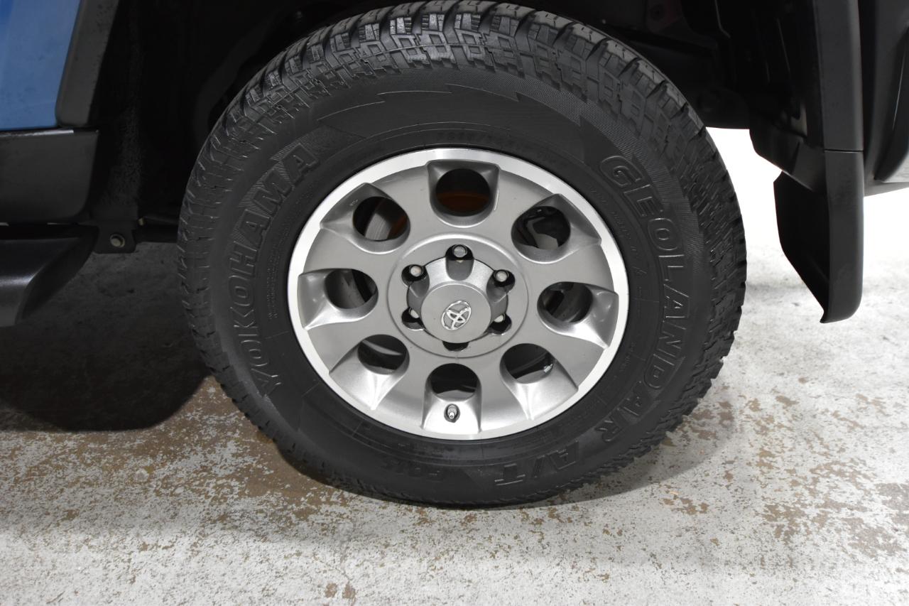 Toyota FJ Cruiser 4WD 4dr Auto (Natl) 2012