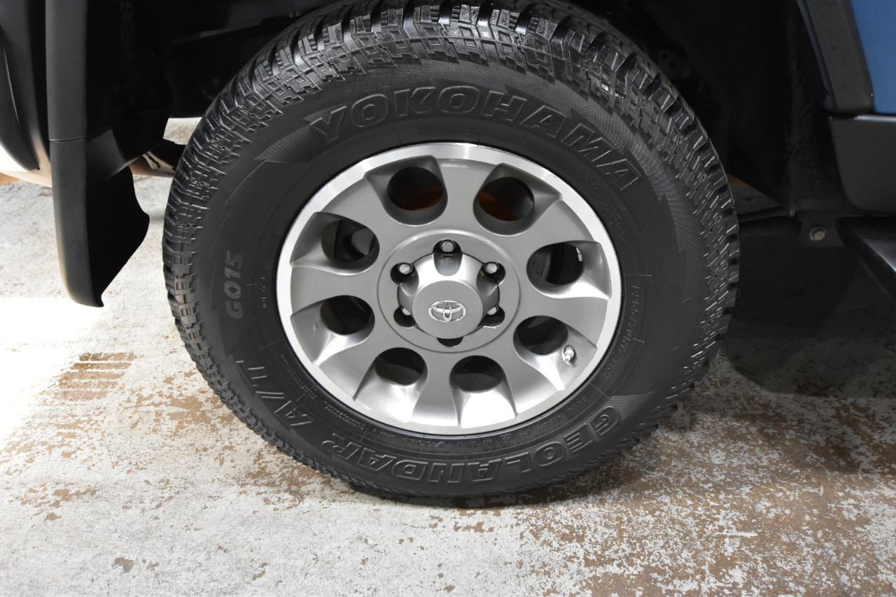 Toyota FJ Cruiser 4WD 4dr Auto (Natl) 2012