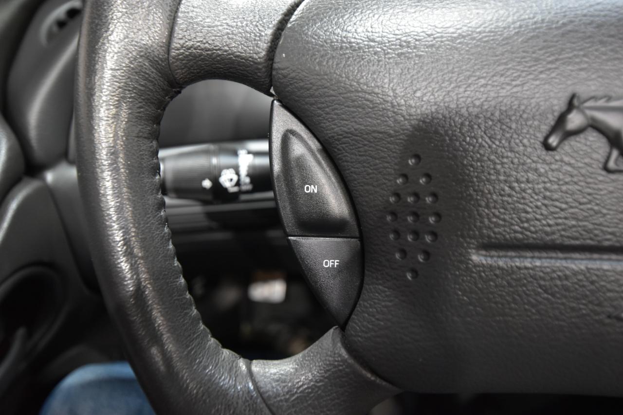 Ford Mustang 2dr Conv GT Deluxe 2004