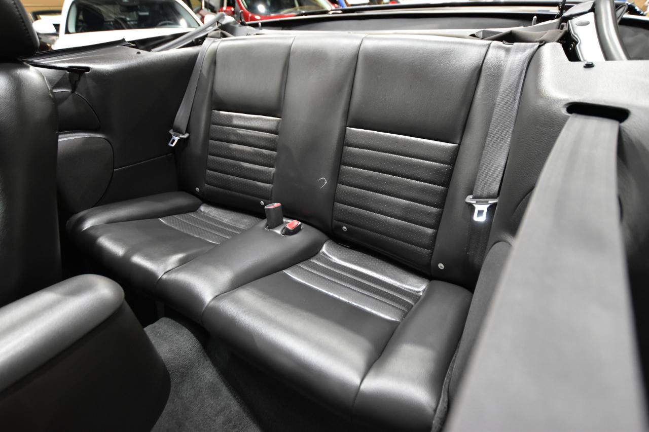 Ford Mustang 2dr Conv GT Deluxe 2004