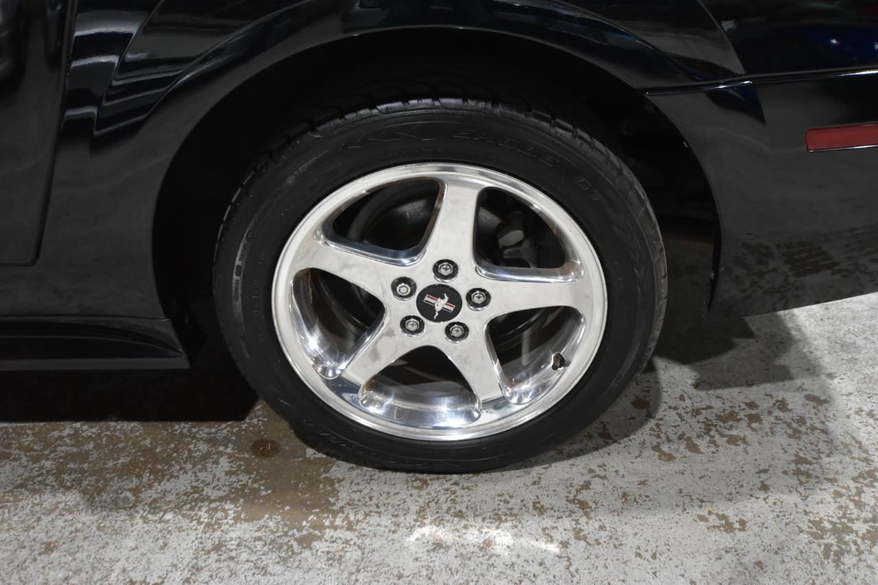 Ford Mustang 2dr Conv GT Deluxe 2004