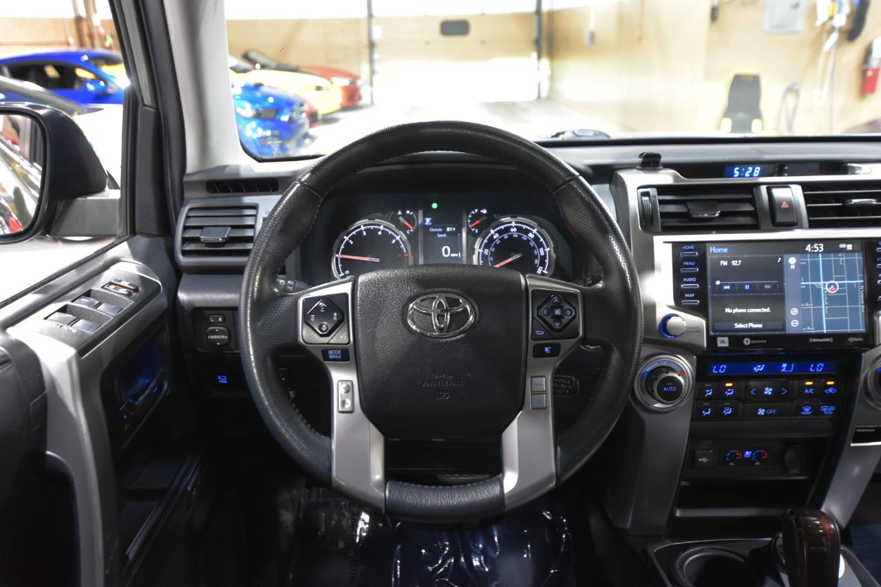 Toyota 4Runner Limited 4WD (Natl) 2022