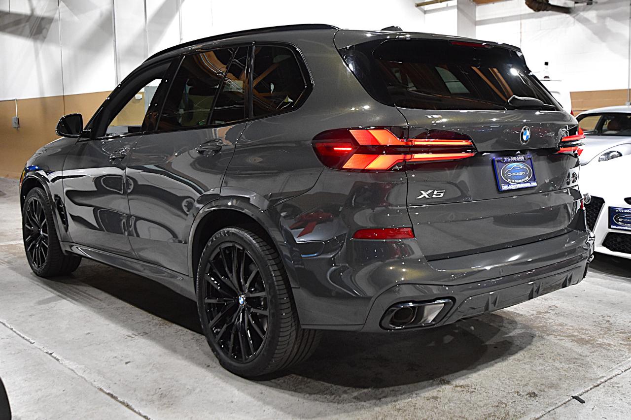 BMW X5 xDrive40i Sports Activity Vehicle 2025