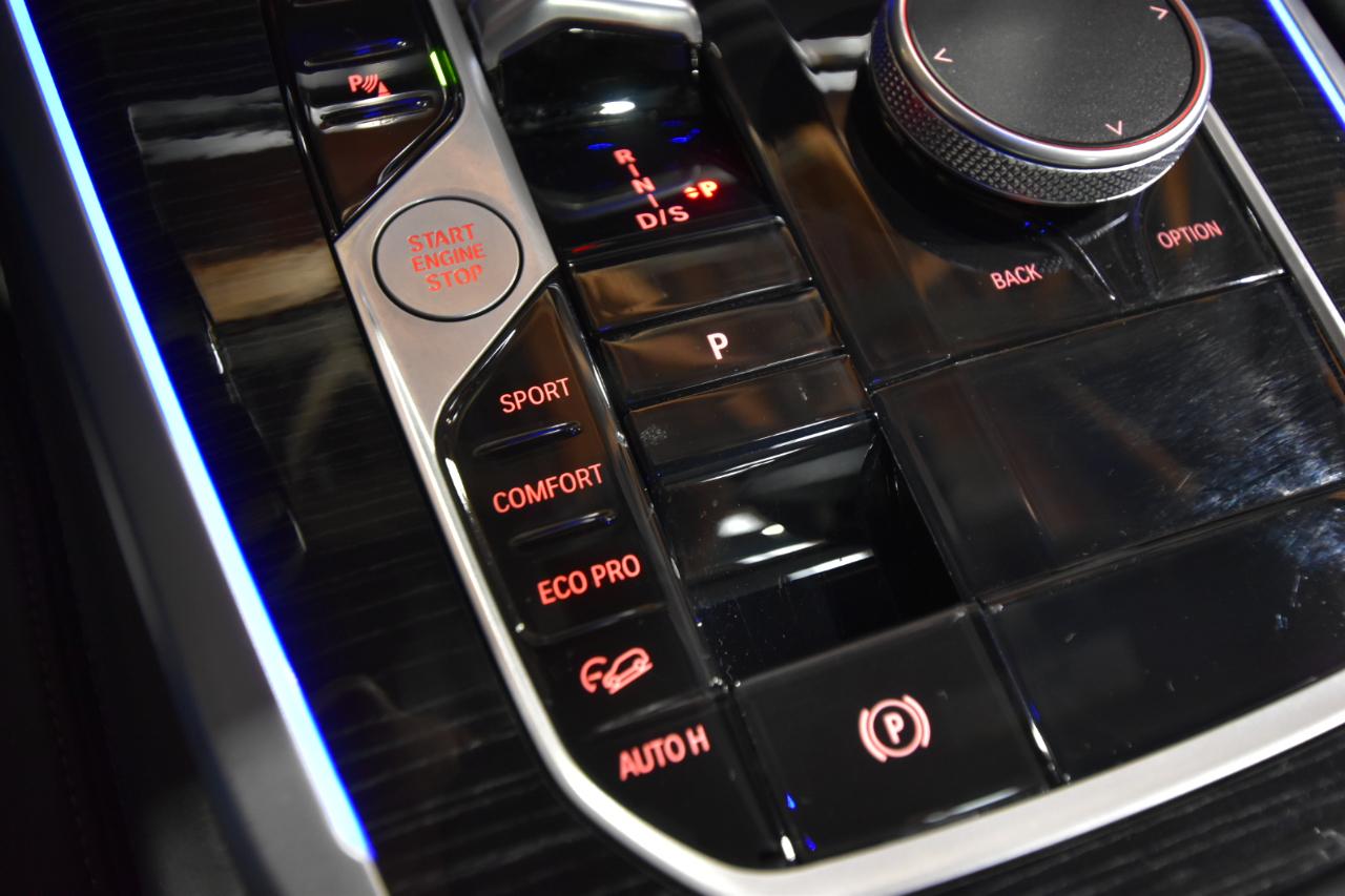 BMW X5 xDrive40i Sports Activity Vehicle 2025