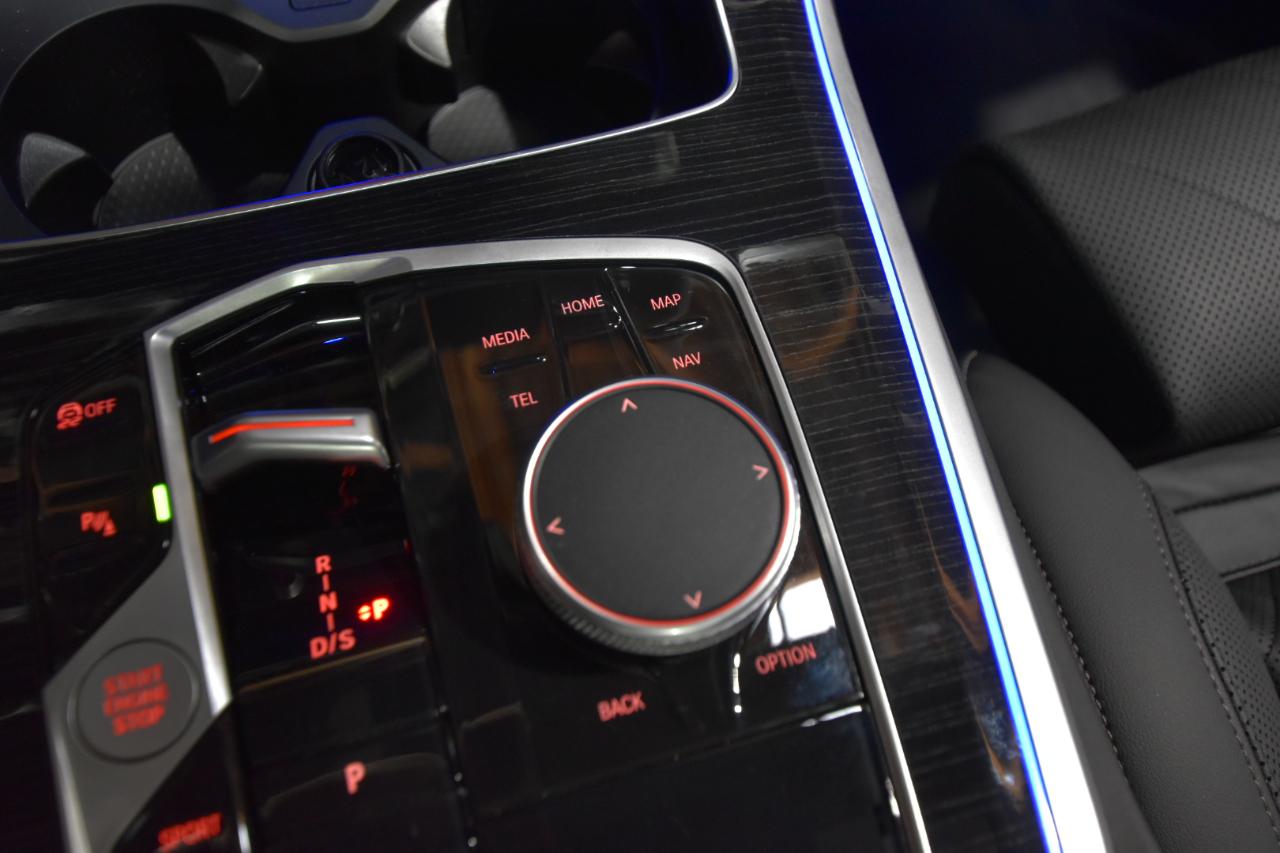 BMW X5 xDrive40i Sports Activity Vehicle 2025