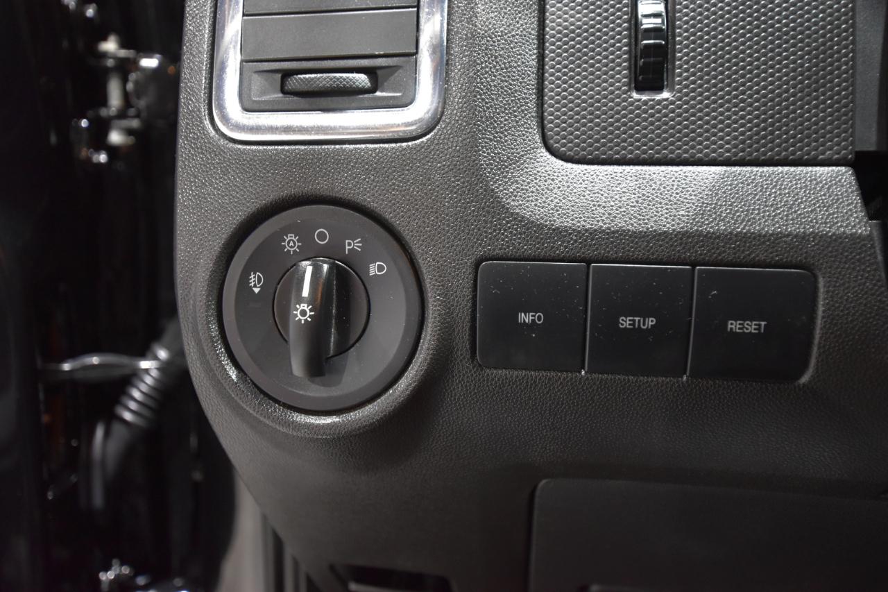 Ford Escape FWD 4dr I4 Auto Limited 2009