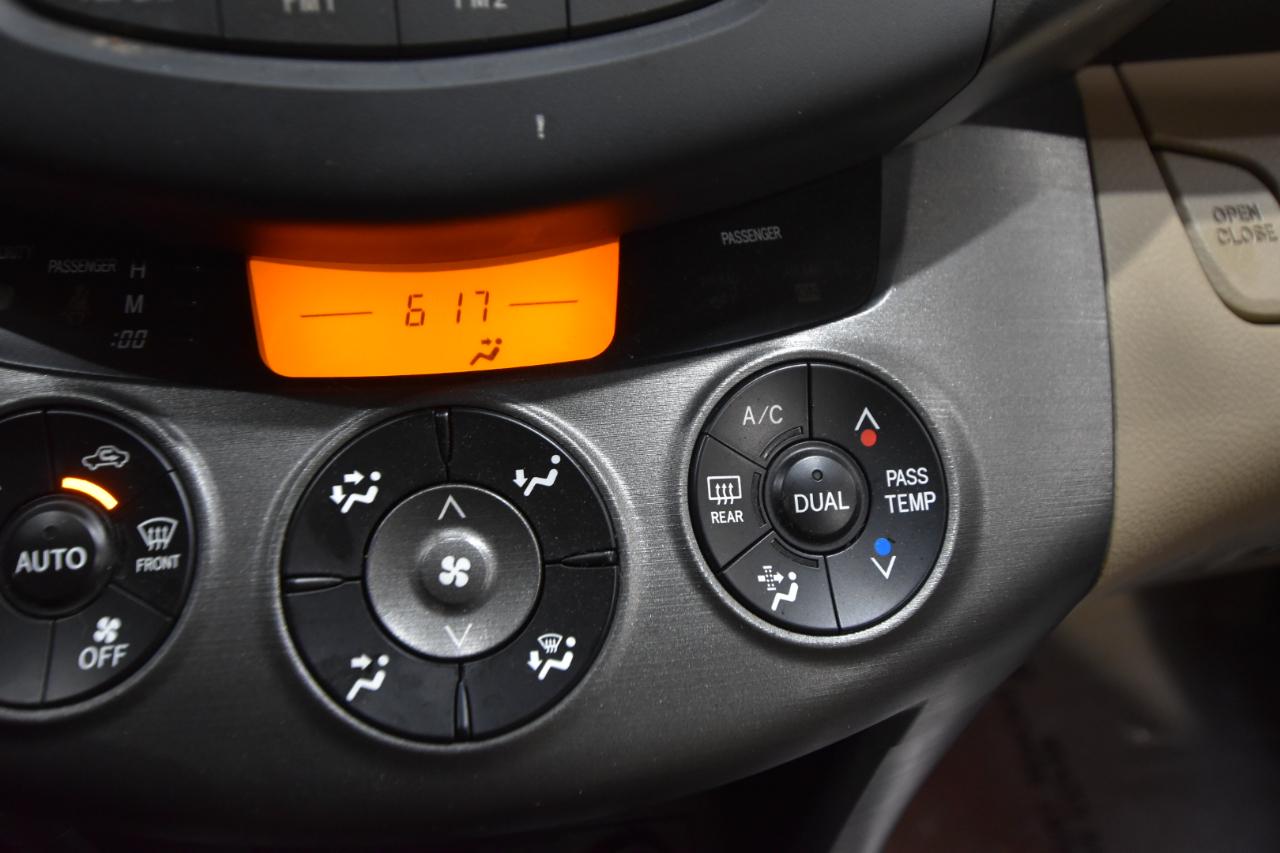 Toyota RAV4 4WD 4dr 4-cyl 4-Spd AT Ltd (Natl) 2010