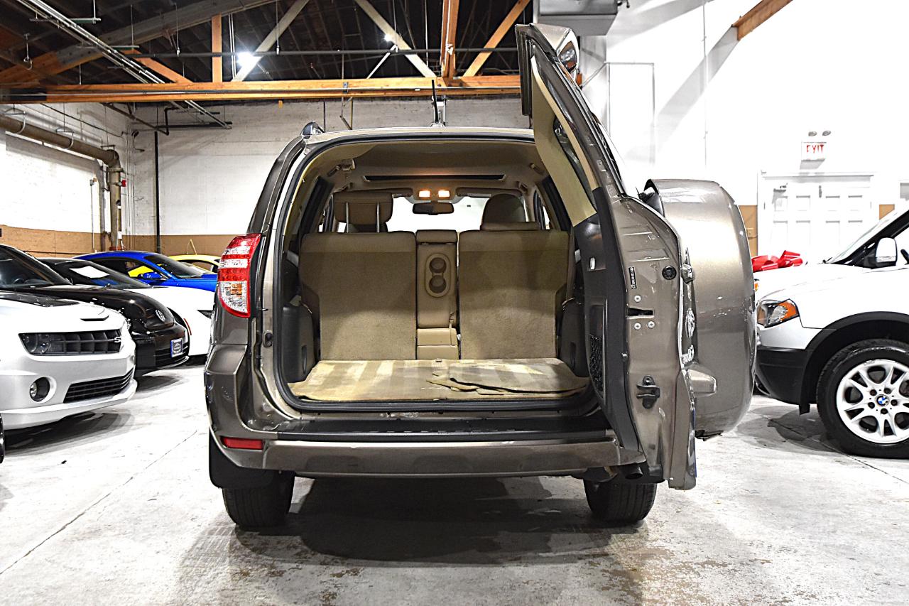 Toyota RAV4 4WD 4dr 4-cyl 4-Spd AT Ltd (Natl) 2010