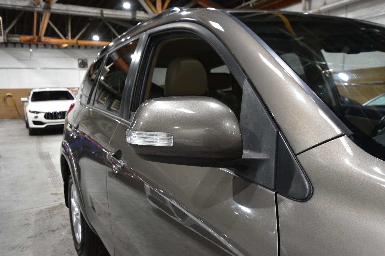 Toyota RAV4 4WD 4dr 4-cyl 4-Spd AT Ltd (Natl) 2010