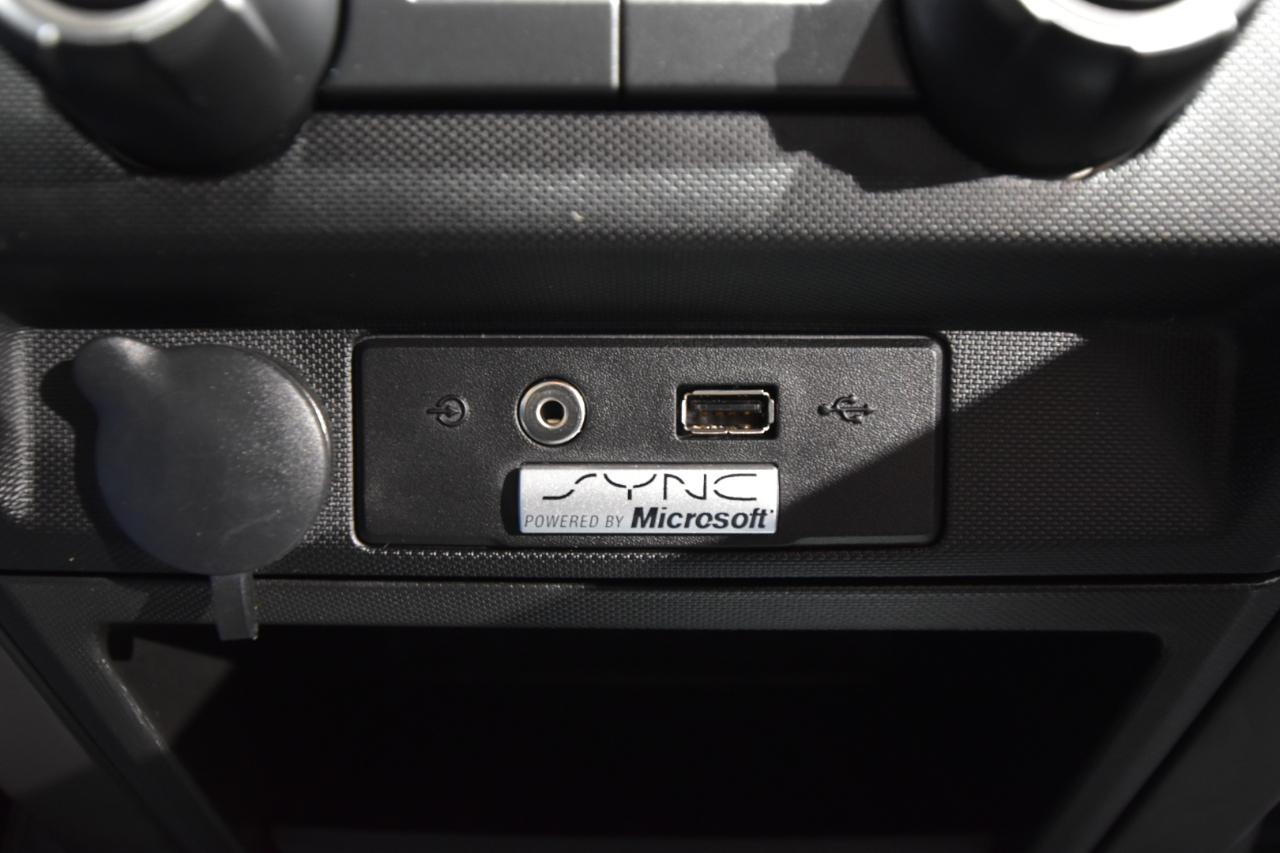 Ford F-150 2WD Reg Cab 145" XL 2013