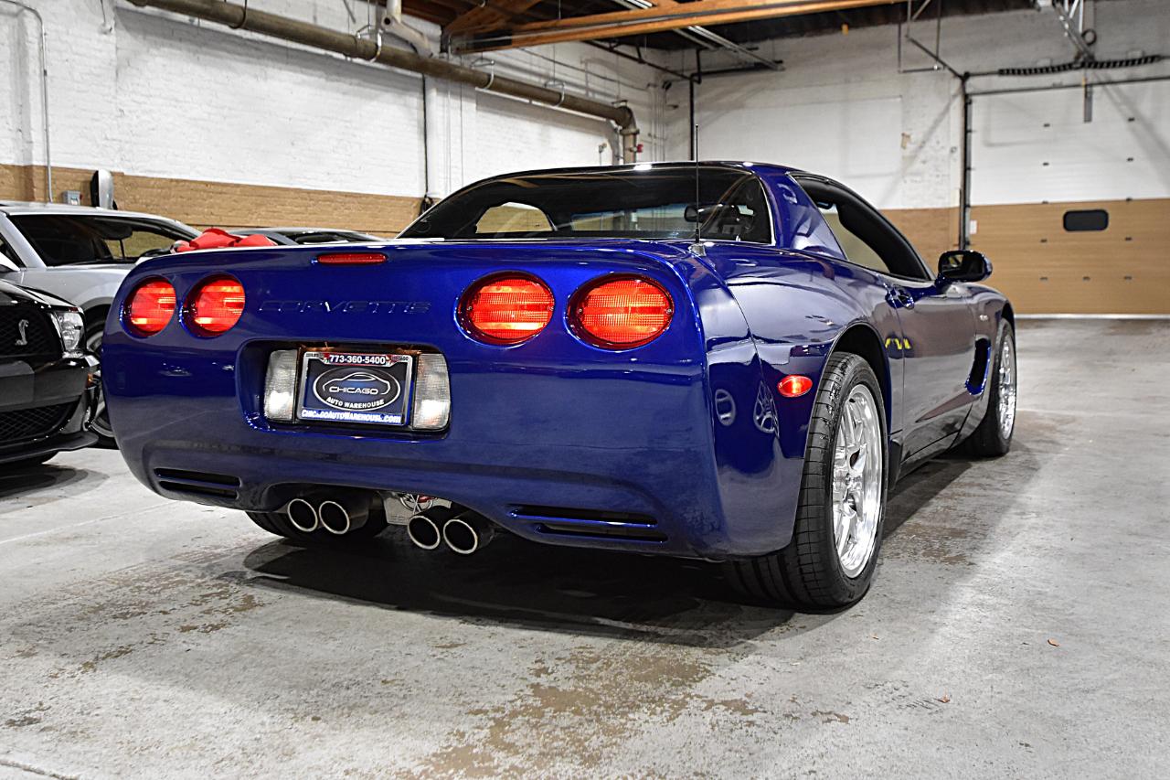 Chevrolet Corvette 2dr Z06 Hardtop 2004