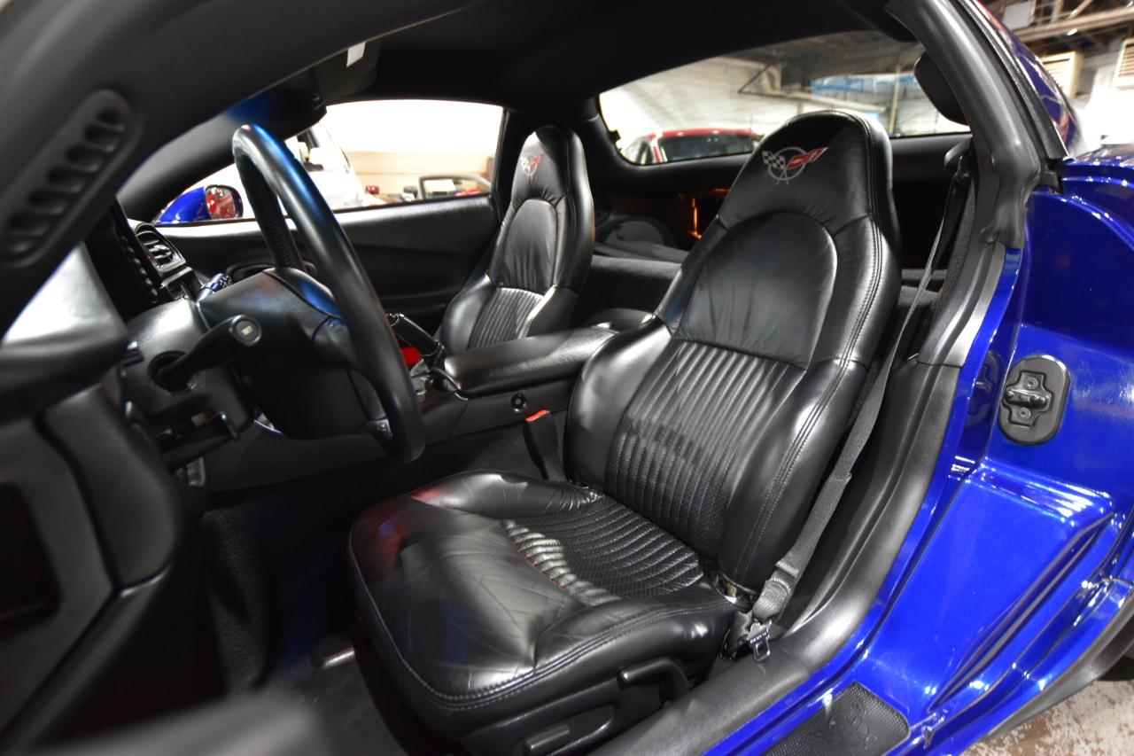 Chevrolet Corvette 2dr Z06 Hardtop 2004