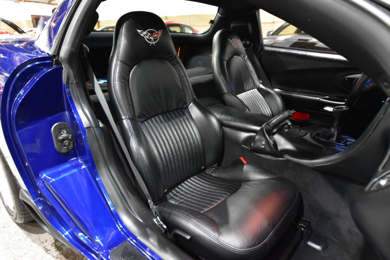 Chevrolet Corvette 2dr Z06 Hardtop 2004