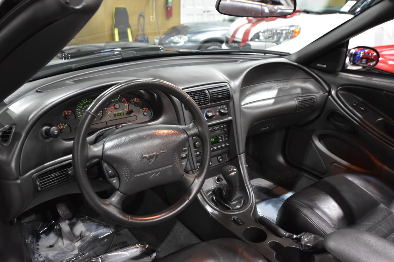Ford Mustang 2dr Conv GT Deluxe 2004