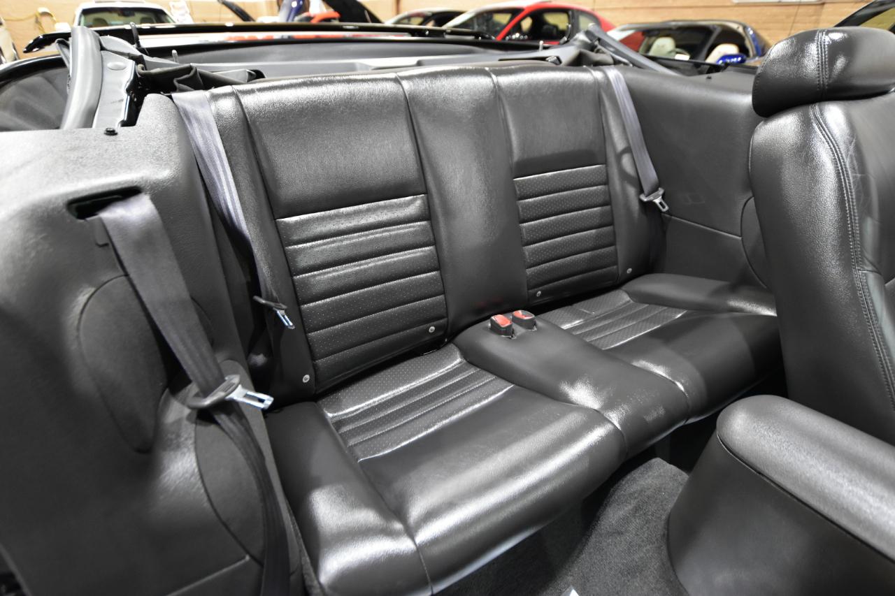 Ford Mustang 2dr Conv GT Deluxe 2004