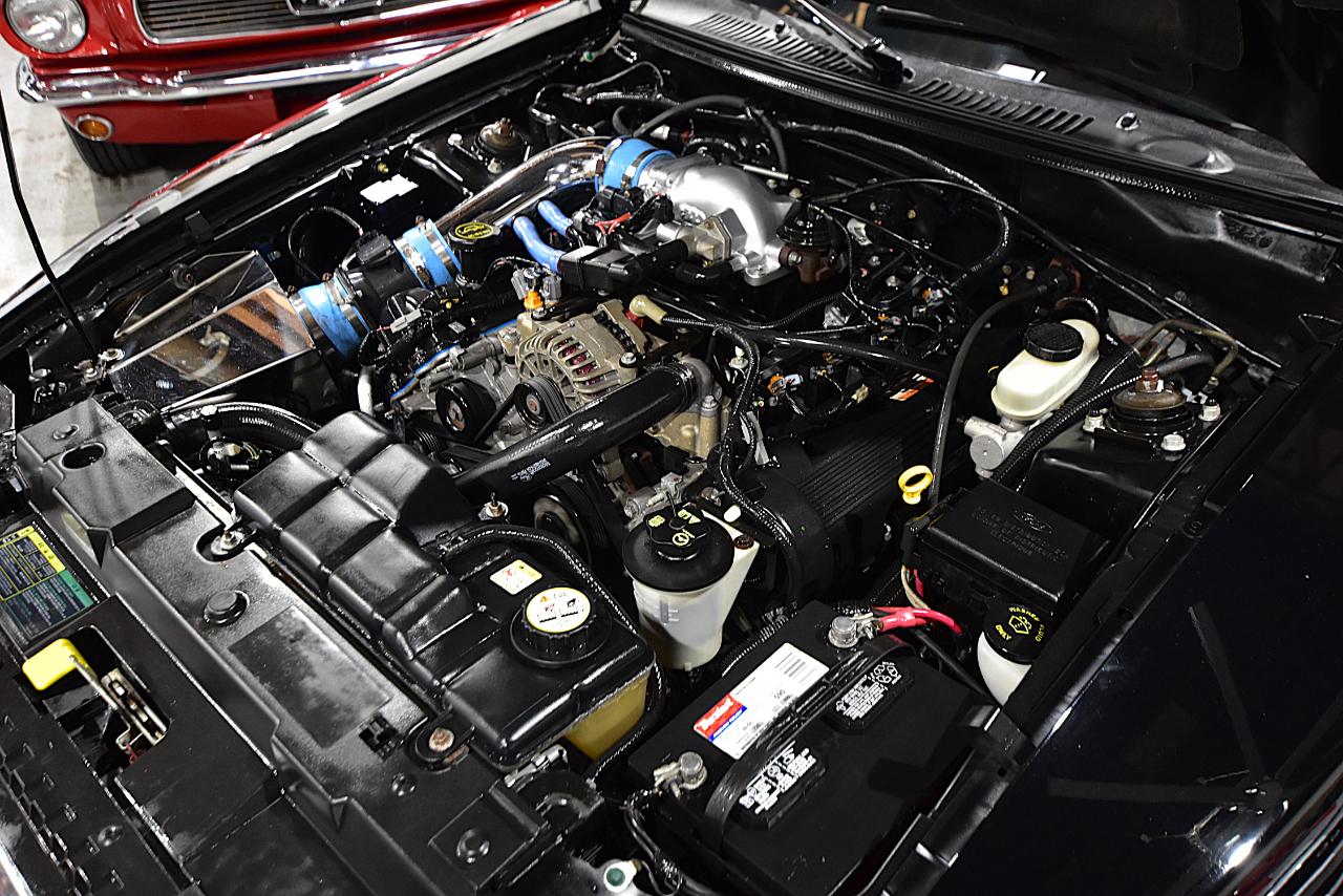 Ford Mustang 2dr Conv GT Deluxe 2004